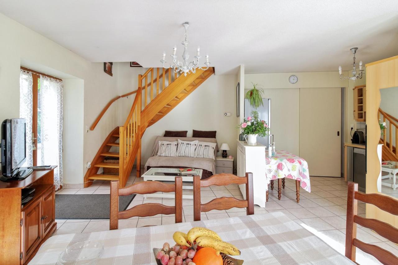 Maison Confortable Ornans + Jardin Zewnętrze zdjęcie
